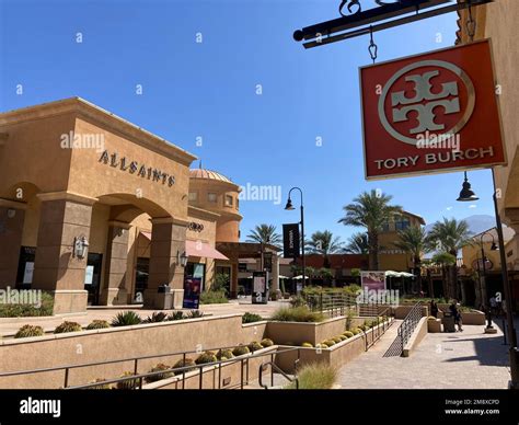 desert hills outlets cabazon